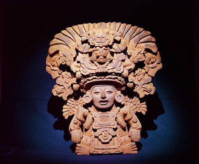 Urne représentant un dieu du maïs, style Monte Alban III - Zapotec